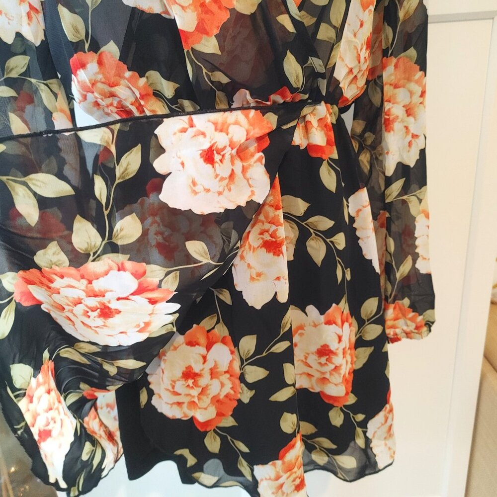 LIBERTY LOVE Black Floral Dress - Size Medium - Picture 4 of 5